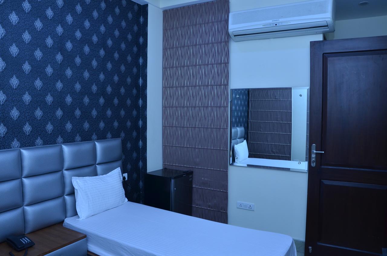 Hotel Royal International New Delhi Eksteriør billede